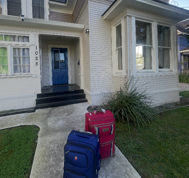 living with 20 strangers in san francisco